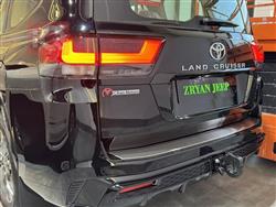 تۆیۆتا لاند کروزەر